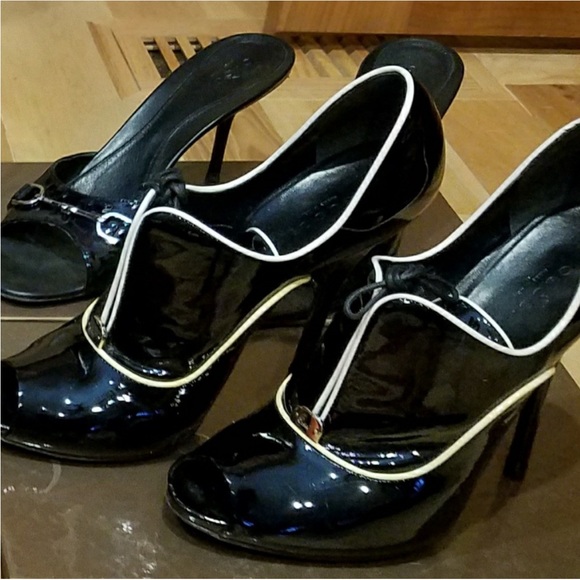 Gucci Black and White Women\'s Heels
